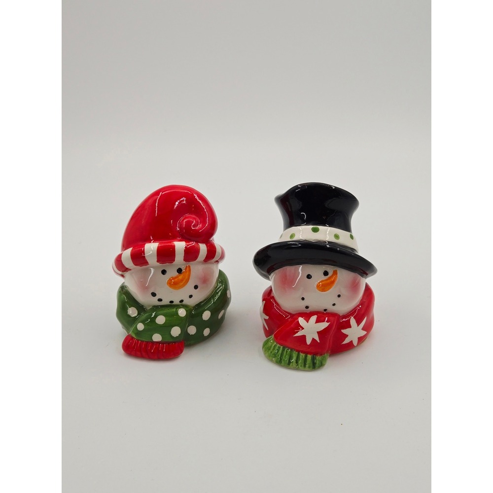 TII Collections 2006 Snowman Salt and Pepper Shaker Set Linda McDonald Christmas